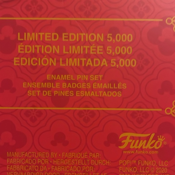 Disney Mickey Mouse limited edition 5000 enamel pin set - Picture 2 of 5